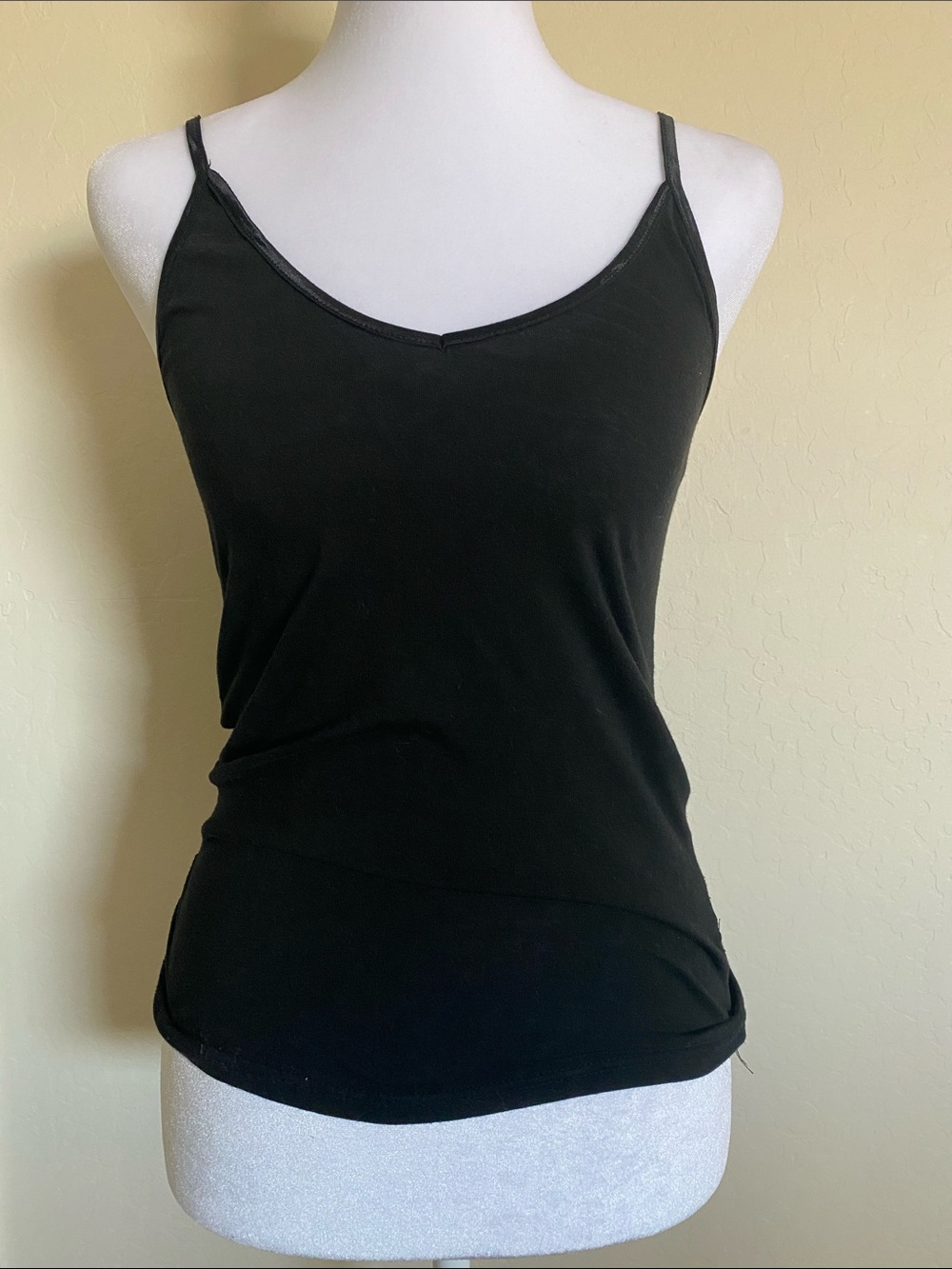 Junior’s Black Tank Top